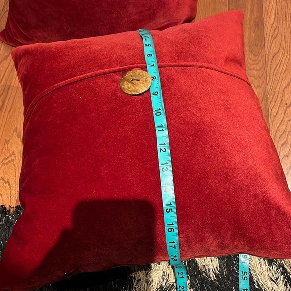 2 Couture Throw Pillows Red - Picture 8 of 11